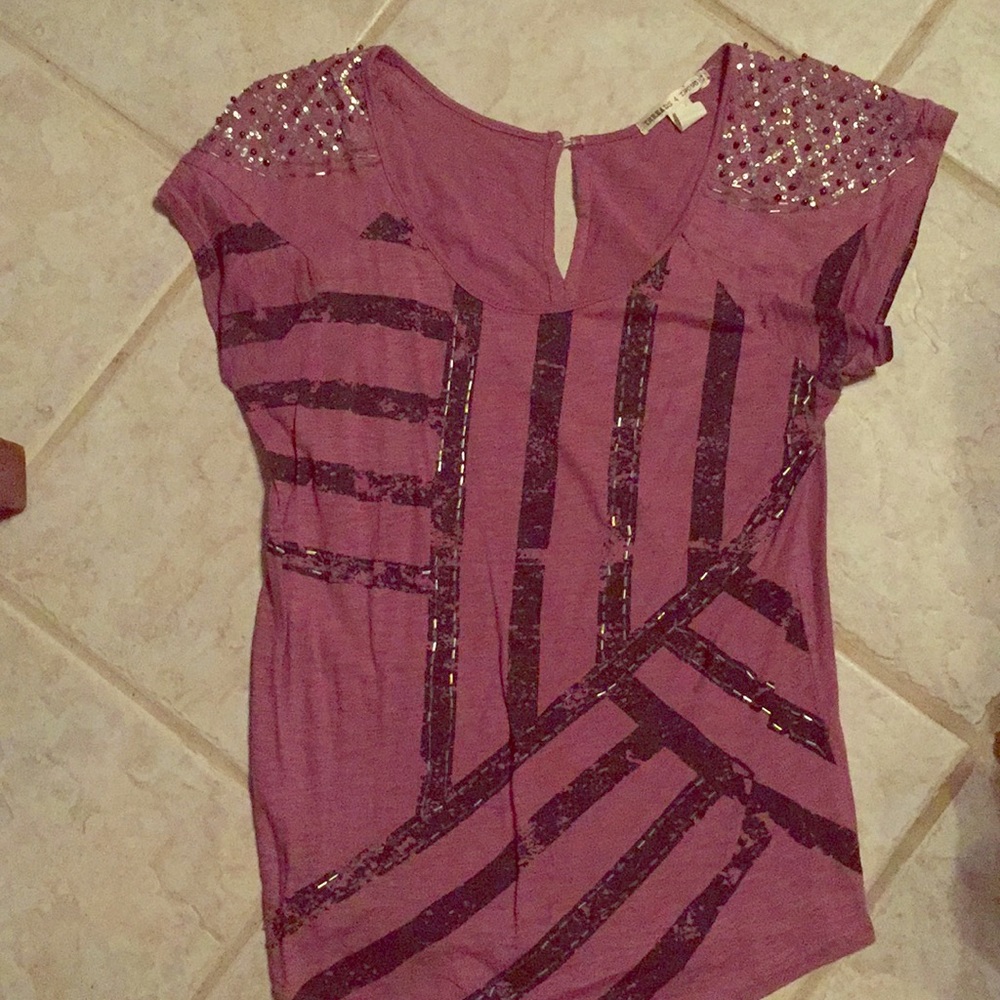 Embellished tee shirt